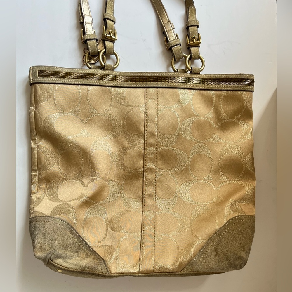 COACH Signature beaded Shoulder bag tote handbag beige gold canvas F06J-10390 - Picture 2 of 10